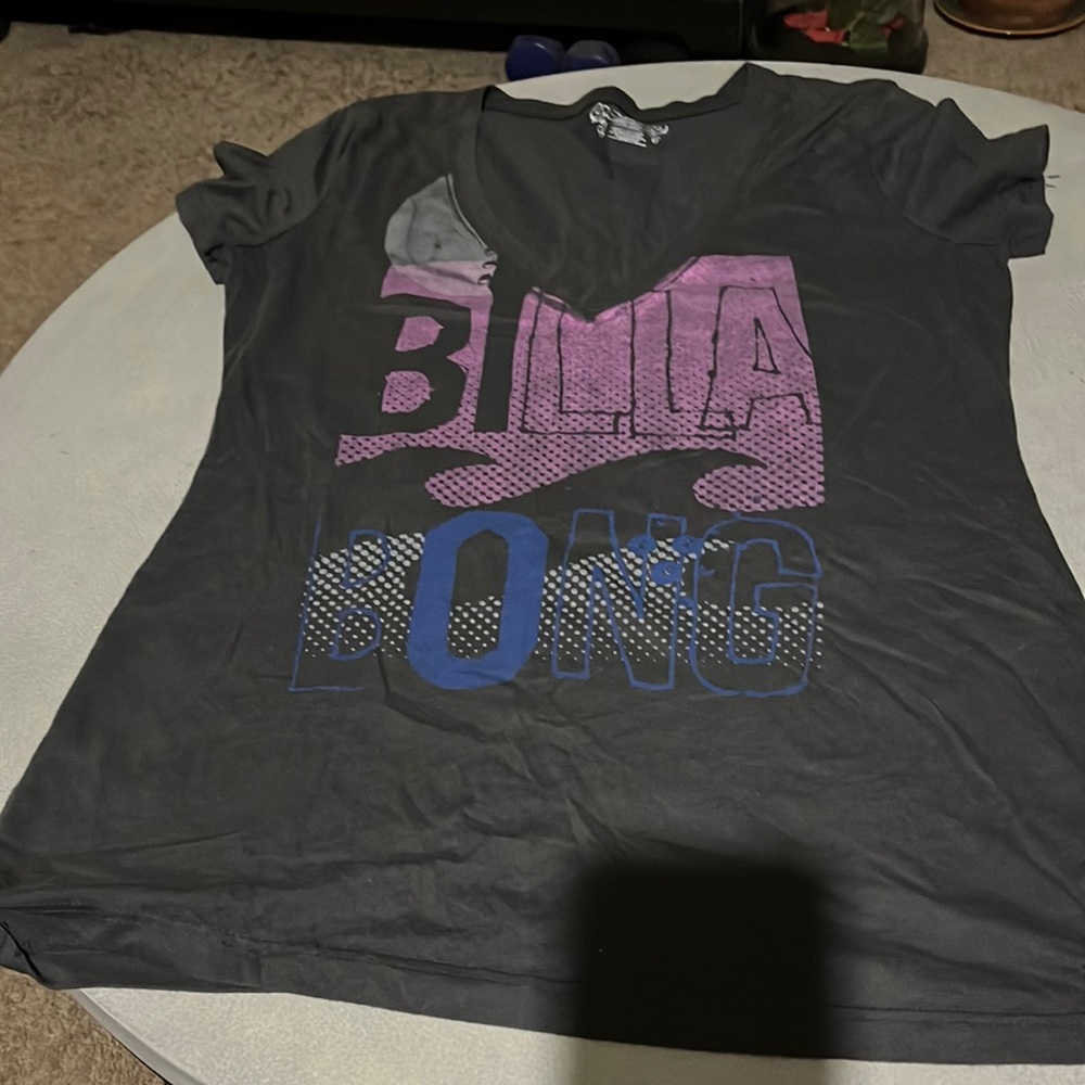 Woman’s short sleeve shirt not new no tags size large from Billabone